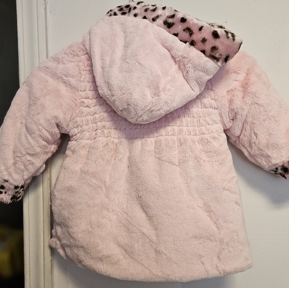 Pink and Cheetah Faux Fur Jacket by Play Town Size 2t - Picture 6 of 8